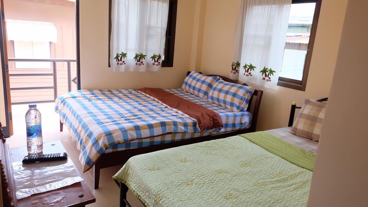 Benya Guest House Phimai Экстерьер фото